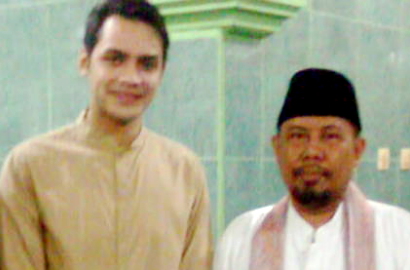 Jonas Rivanno dan Asmirandah Kompak Bantah Kabar Mualaf