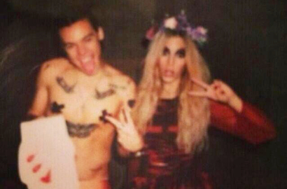 Kocaknya Harry One Direction Jadi Miley Cyrus untuk Halloween