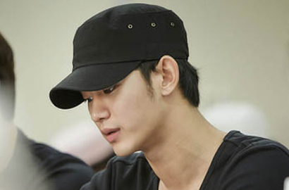 Kim Soo Hyun Mulai Proses Produksi Serial 'Man from the Star'