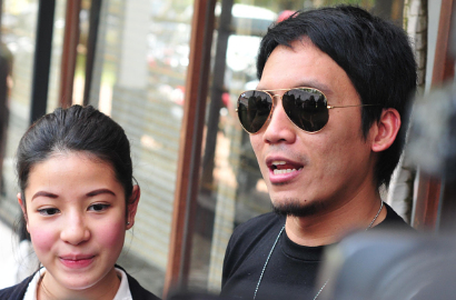 Desta Tak Bicara Kotor atau Bercinta Demi Kehamilan Istri