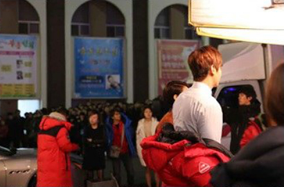 Ratusan Fans Buntuti Lee Min Ho di Lokasi Syuting 'Heirs'