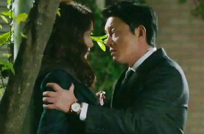 Yoona SNSD Terlibat Skandal Cinta dengan Lee Bum Soo