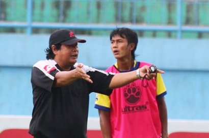 Pelatih Ungkap Arema Siap Perang di ISL 2014
