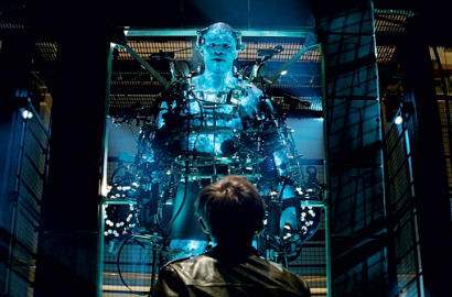 Jamie Foxx Pamer Kekuatan dalam Foto Terbaru 'The Amazing Spider-Man 2'