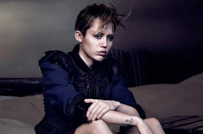 Miley Cyrus Jadi Wajah Baru Marc Jacobs