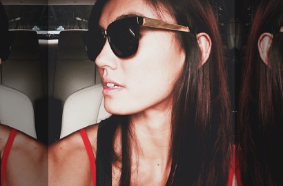 Agnes Monica Pamer Rambut Panjangnya Telah Kembali