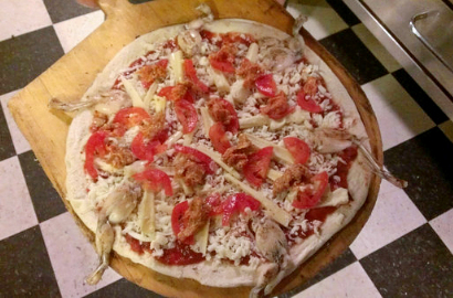Wah, Ada Pizza dengan Topping Daging Ular Piton