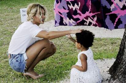Putri Beyonce Punya Ferrari dan Cadillac Mini