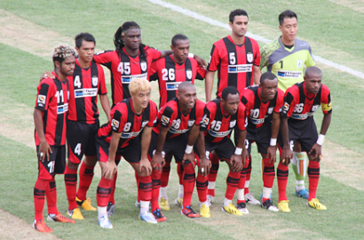 Persipura Jayapura Kontra Persela Lamongan Jadi Pembuka ISL 2014
