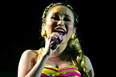 Nguber Setoran, Ayu Ting Ting Lincah di Konser 'Main Hati'