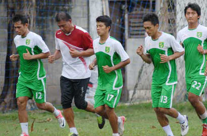 Persebaya Rugi Ratusan Juta Gara-Gara Pecat Pemain?