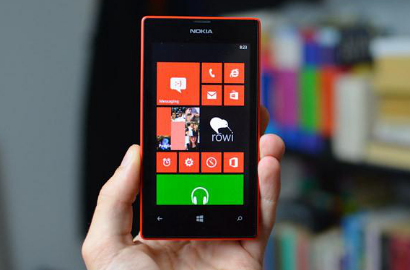 Windows Phone Geser Kedudukan BlackBerry di AS