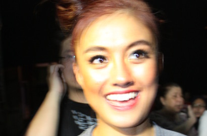 Fans Agnez Mo Sempat Cakar Awak Media Tanpa Alasan