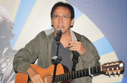 Iwan Fals Bakal Undang Presiden Baru Indonesia ke Konsernya