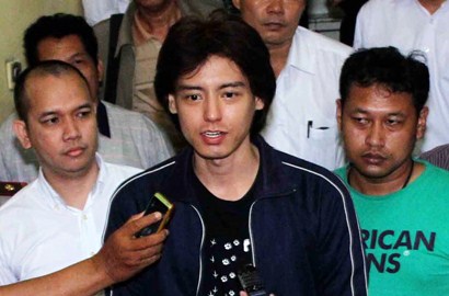 Hasil Tes Tunjukkan Roger Danuarta Pecandu Berat Opiat