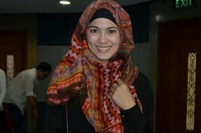 Aktivitas Baru Alyssa Soebandono Sebagai Istri Dude Harlino