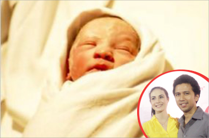 Anak Pertama Arumi Bachsin dan Emil Diberi Nama Lakeisha