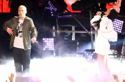 Eminem dan Rihanna Gebrak Panggung MTV Movie Awards 2014