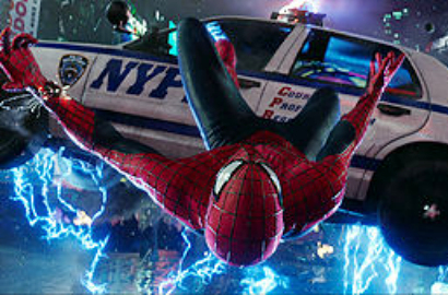 Spider-Man Hadang Listrik Elektro dalam Gerak Lambat di Video 'Spider-Man 2'
