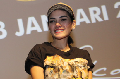 Nikita Mirzani Akan Kembali Masuk Bui, Pengacara Belum Ambil Sikap