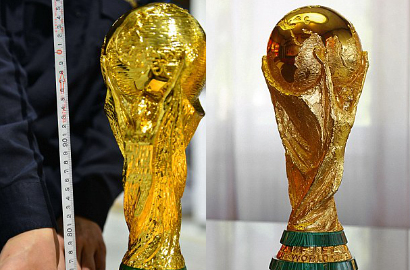Tiongkok Amankan Ribuan Trofi Palsu Piala Dunia 2014
