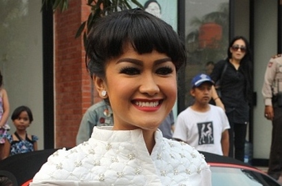 Julia Perez Sudah Siap Tinggalkan Gaston Castano?
