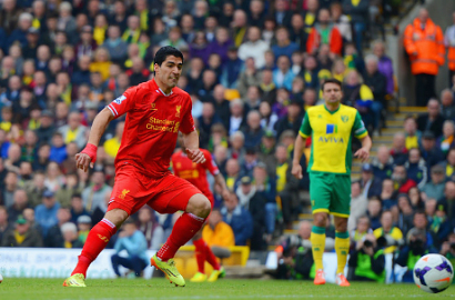 Puncaki Daftar Top Skorer, Luis Suarez Buru Rekor Gol di Liga Inggris