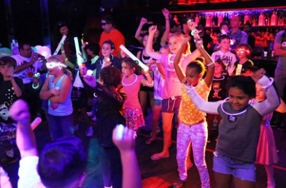 New York Miliki Klub Malam Khusus untuk Anak-Anak