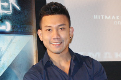 Denny Sumargo Curhat Pernah Dicium dan Digigit Fans