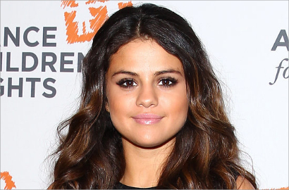 Unfollow Semua Orang, Selena Gomez Ingin Jauhi Pengaruh Negatif