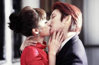 Heechul SuJu Cium Mesra Guo Xue Fu di 'We Got Married'
