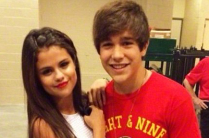 Austin Mahone Ngaku Nangis Saat Di-unfollow Selena Gomez
