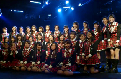 Fans Guncang Teater JKT48 di Teaser Perdana Film 'Viva JKT48'