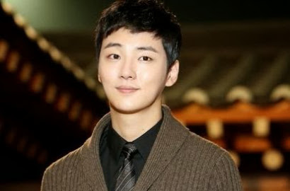 Yoon Shi Yoon Sendiri yang Ngotot Ingin Wamil di Angkatan Laut