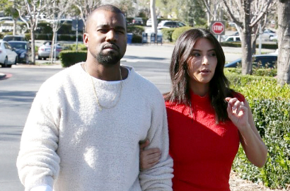 Kim Kardashian Diisukan Daftarkan Pernikahan Minggu Ini