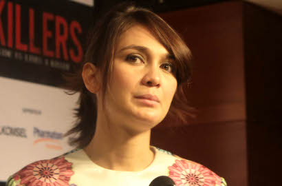Luna Maya Isyaratkan Cemburu Karena Ariel Mesra dengan Sophia Mueller