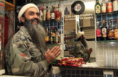 Pria Brasil Ini Mendadak Populer Karena Tiru Osama Bin Laden