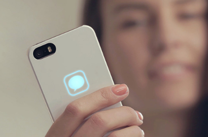 iPhone Jadikan Radiasi Elektromagnetik Sebagai Daya Lampu 'Lunecase'