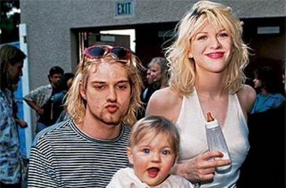 Ayah Yakin Courtney Love Terlibat Kematian Kurt Cobain