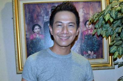 Belum Dikaruniai Anak, Delon Mengaku Masih Santai