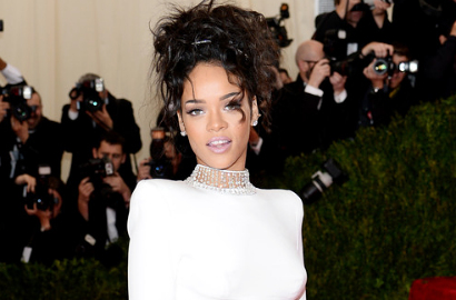 Akun Rihanna Tak Sengaja Dihapus Instagram