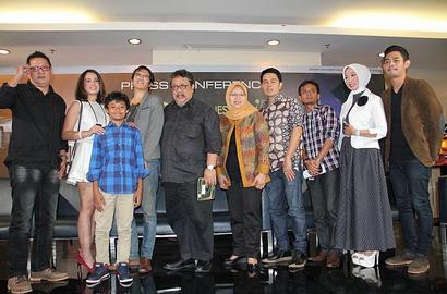 Nicholas Saputra dan Joe Taslim Bersaing di 'Indonesian Movie Awards 2014'