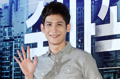 Park Ki Woong Jalani Wajib Militer Mulai Hari Ini