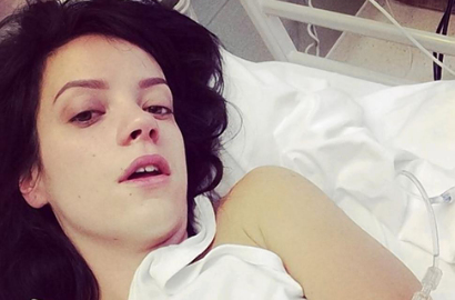 Lily Allen Sempat Dirawat Gara-Gara Muntah dan Keracunan