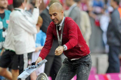 Pep Guardiola Jatuhkan Trofi Bundesliga Bayern Munchen