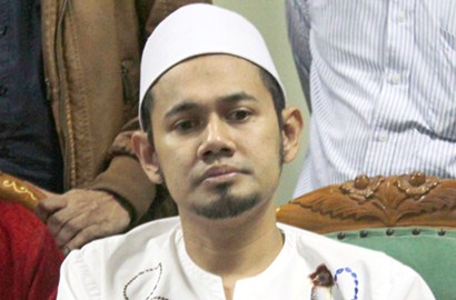 Ustadz Guntur Bumi Punya Hutang Laundry Hingga Rp 1,9 Juta?
