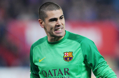 Victor Valdes Pamitan kepada Pemain dan Staf Pelatih Barcelona
