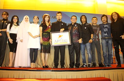 Kumpulan Artikel Gosip dan Berita Ahmad Dhani, Grup 1. Hal 4 - WowKeren.com