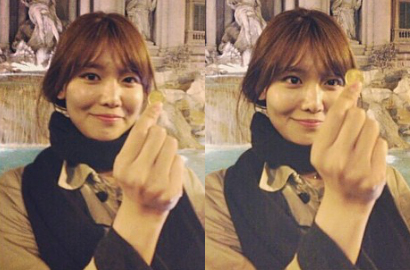Fans Penasaran Sooyoung SNSD Bikin Permohonan di Roma
