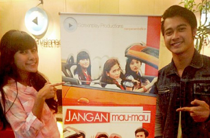 Anisa Rahma Pose Bareng Eza Gionino Promosi 'Jangan Mau-Mau'
